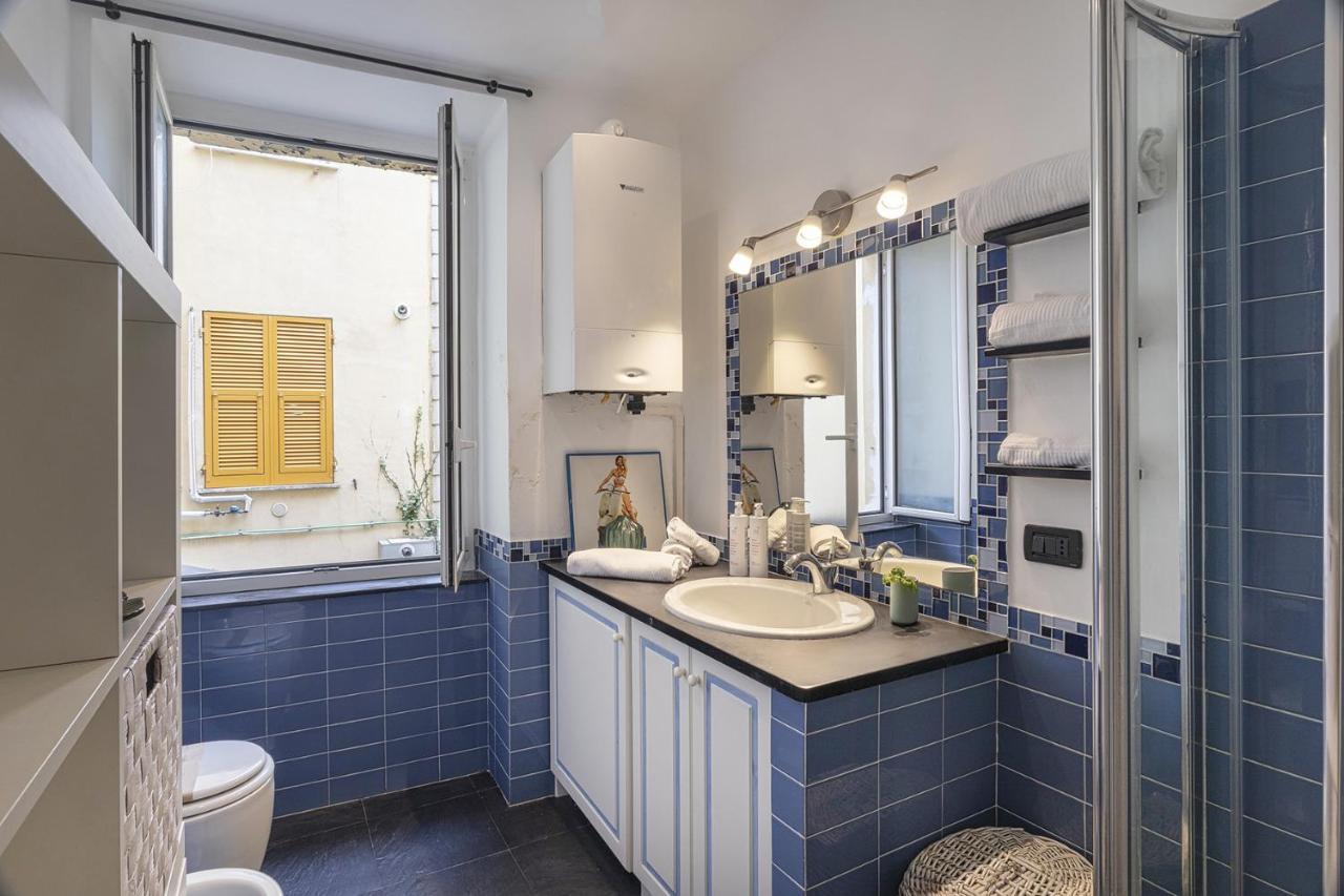 Santa Chiara Apartment By Wonderful Italy ジェノヴァ エクステリア 写真